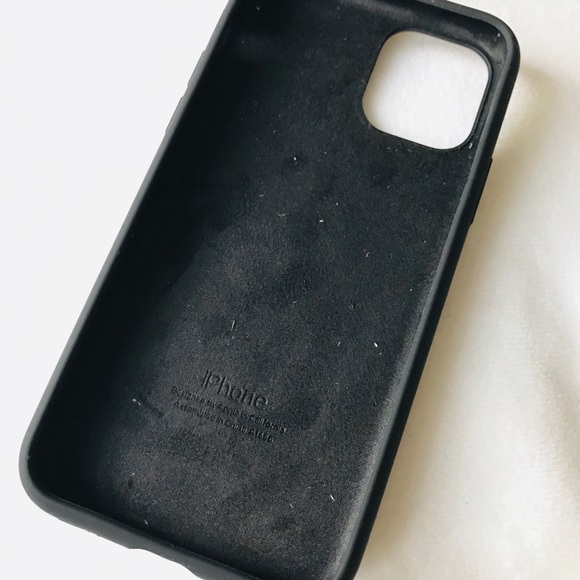 iPhone 11 Pro silicone case iPhone - Picture 2 of 3